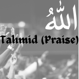 Person reciting the tahmid, saying 'Alhamdulillah' to express gratitude to Allah.